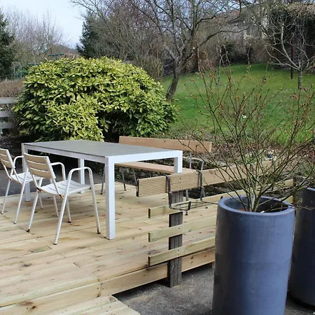 Avec Cheminee, Terrasse Et Stationnement - Proche Nancy Et Moselle - Fr-1-584-50 Tonnoy
