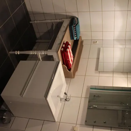 펜션 Avec Cheminee, Terrasse Et Stationnement - Proche Nancy Et Moselle - Fr-1-584-50 *