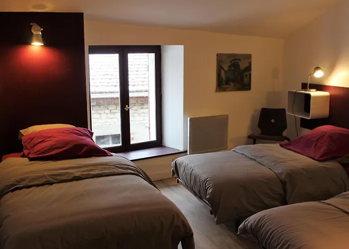 Avec Cheminee, Terrasse Et Stationnement - Proche Nancy Et Moselle - Fr-1-584-50