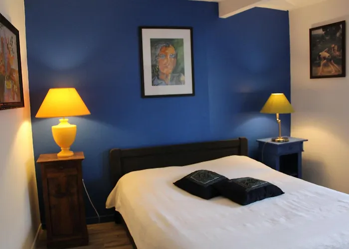 Avec Cheminee, Terrasse Et Stationnement - Proche Nancy Et Moselle - Fr-1-584-50 *